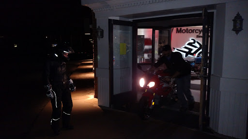 BMW Motorcycle Dealer «BMW Motorcycles of Detroit», reviews and photos, 34080 Van Dyke, Sterling Heights, MI 48312, USA