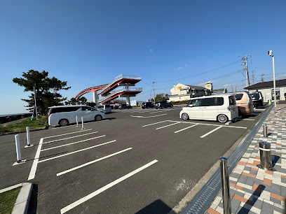 駐車場（鳥居崎海浜公園）