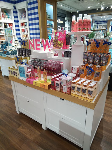 Beauty Supply Store «Bath & Body Works», reviews and photos, 34986 Midway Outlet Dr, Rehoboth Beach, DE 19971, USA