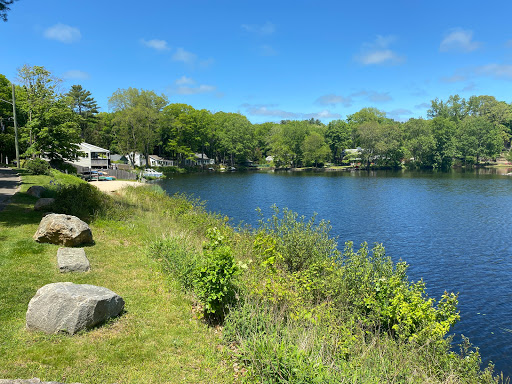 Golf Course «Guilford Lakes Golf Course», reviews and photos, 200 N Madison Rd, Guilford, CT 06437, USA