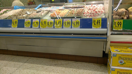 Supermarket «Vallarta Supermarkets», reviews and photos, 13820 Foothill Blvd, Sylmar, CA 91342, USA