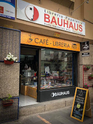 Bauhaus Tienda de Arte Libreria Cafeteria y Manualidades Cuenca
