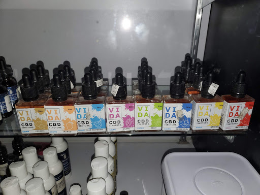 The Haven Smoke Shop, 5525 S Cedar St, Lansing, MI 48911, USA, 