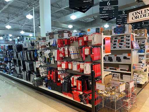 Electronics Store «Micro Center», reviews and photos, 550 Lancaster Ave, St Davids, PA 19087, USA
