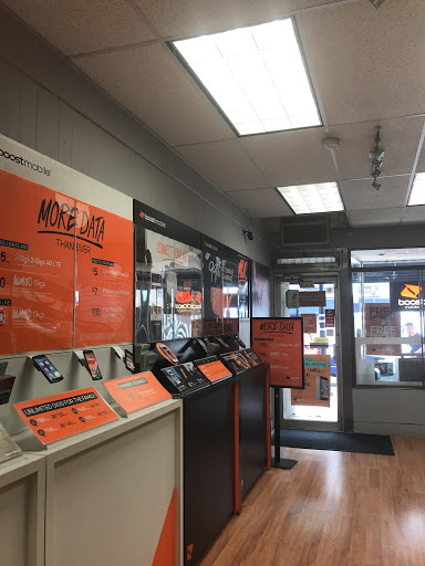 Cell Phone Store «Boost Mobile», reviews and photos, 228 Wood Ave, Linden, NJ 07036, USA