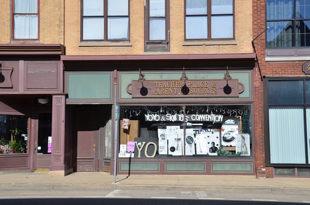 Spinning Top & Yo-Yo Museum