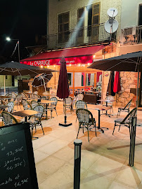 Atmosphère du Restaurant Le Carouge - Bistrot à Le Pont-de-Beauvoisin - n°3