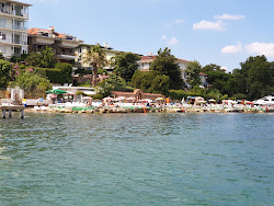 Burgazada Halk Plaji'in fotoğrafı imkanlar alanı