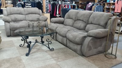 Photos of Sabrina's Upscale Resale