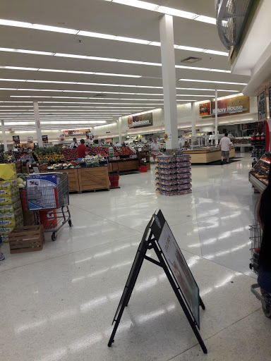 Supermarket «Hy-Vee», reviews and photos, 207 NE Englewood Rd, Kansas City, MO 64118, USA