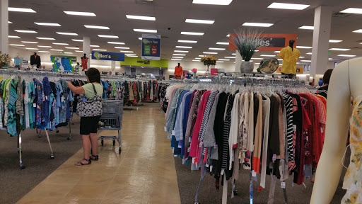 Thrift Store «Discover Goodwill Powers Retail Center», reviews and photos