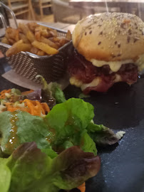 Hamburger du Restaurant La Cabane à Sausset-les-Pins - n°9