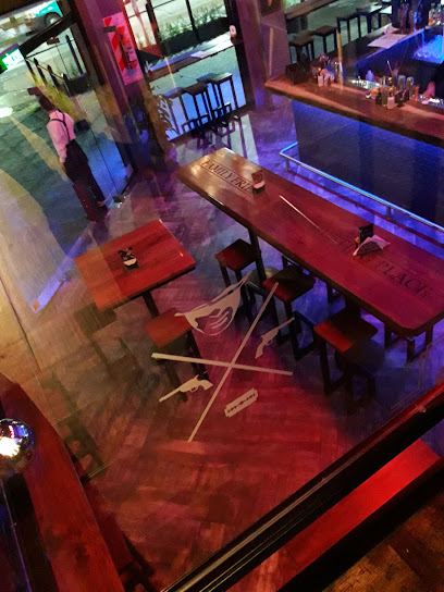 El garrison bar