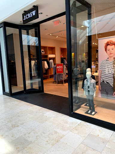 Clothing Store «J.Crew», reviews and photos, 4400 Sharon Rd #196, Charlotte, NC 28211, USA