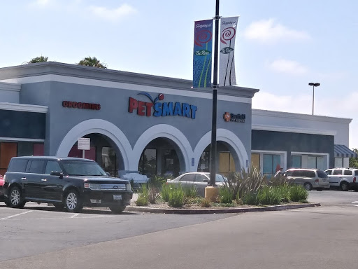 Pet Supply Store «PetSmart», reviews and photos, 2141 N Rose Ave, Oxnard, CA 93036, USA