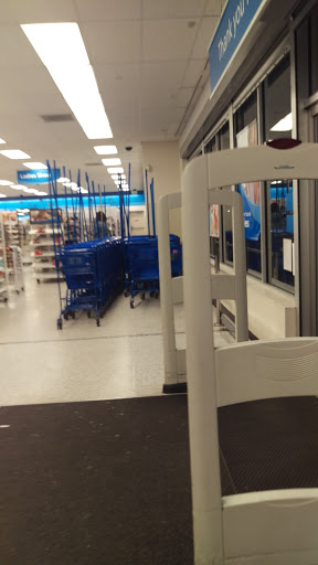 Clothing Store «Ross Dress for Less», reviews and photos, 3701 Truxel Rd, Sacramento, CA 95834, USA