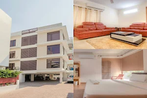 KOLAM SERVICED APARTMENTS image