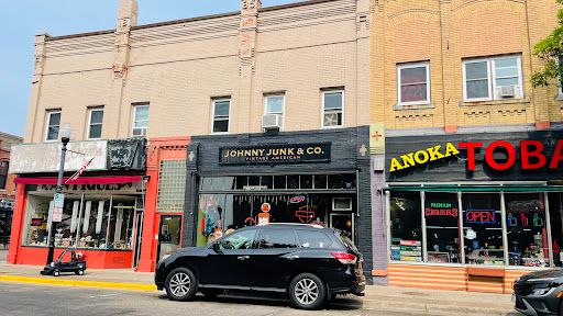 JOHNNY JUNK & CO.