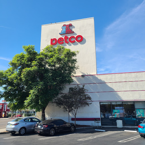 Pet Supply Store «Petco Animal Supplies», reviews and photos, 3525 W Victory Blvd, Burbank, CA 91505, USA