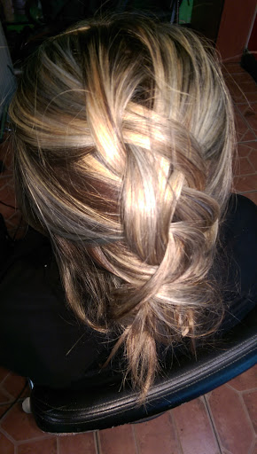 Hair Salon «Pelo Pelo Hair Salon», reviews and photos, 126-19 Jamaica Ave, Richmond Hill, NY 11418, USA