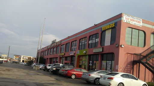 Shopping Mall «Bazaar El Royal Shopping Mall», reviews and photos, 2534 Royal Ln, Dallas, TX 75229, USA