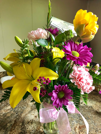 Florist «Four Seasons Florist», reviews and photos, 2141 Wilma Rudolph Blvd D, Clarksville, TN 37040, USA