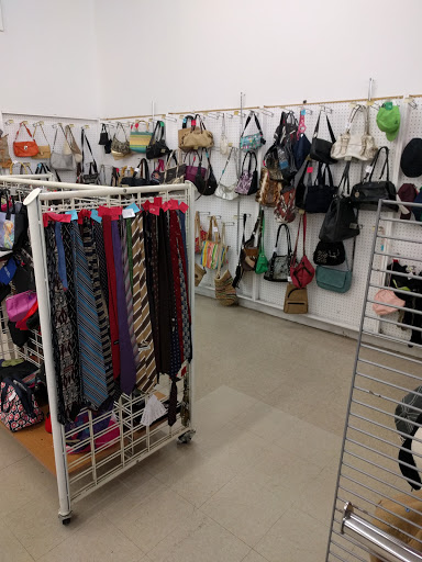 Thrift Store «American Thrift Store», reviews and photos, 5510 N Springboro Pike, Dayton, OH 45449, USA