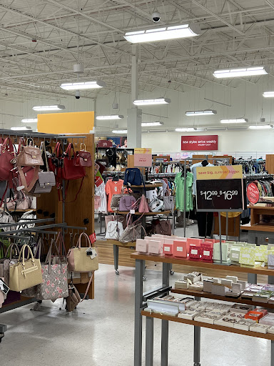 Department Store «T.J. Maxx», reviews and photos, 49 Skokie Blvd, Northbrook, IL 60062, USA
