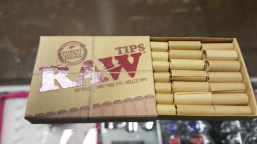 Tobacco Shop «Tobacco Cigar», reviews and photos, 1596 N Farnsworth Ave, Aurora, IL 60505, USA