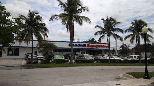 Thrift Store «Goodwill», reviews and photos, 17631 S Dixie Hwy, Palmetto Bay, FL 33157, USA