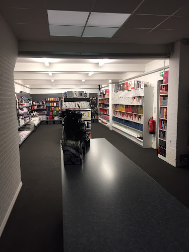 Reviews of Creativ Hair & Beauty Supplies in Leicester - Cosmetics store