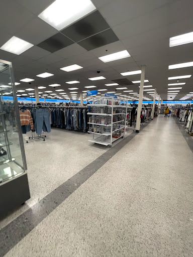 Clothing Store «Ross Dress for Less», reviews and photos, 829 N Oak Park Blvd, Pismo Beach, CA 93449, USA