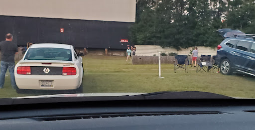 Drive-in Movie Theater «Highway 21 Drive In Movie Theater», reviews and photos, 55 Parker Dr, Beaufort, SC 29906, USA