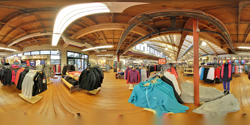 Sporting Goods Store «Any Mountain - Corte Madera», reviews and photos, 71 Tamal Vista Blvd, Corte Madera, CA 94925, USA