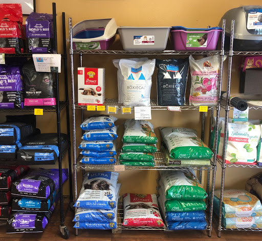 Pet Supply Store «Leash On Life», reviews and photos, 432 IA-1, Iowa City, IA 52246, USA