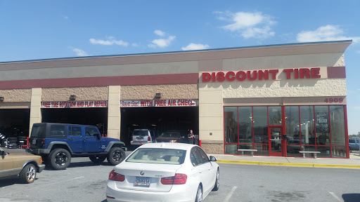 Tire Shop «Discount Tire Store - Hiram, GA», reviews and photos, 4909 Jimmy Lee Smith Pkwy, Hiram, GA 30141, USA