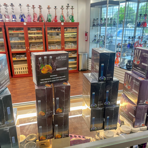 Vaporizer Store «Cigar n Vape Alexandria», reviews and photos, 678 S Pickett St, Alexandria, VA 22304, USA