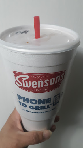 American Restaurant «Swensons (North Akron) Drive-In Restaurants», reviews and photos, 658 E Cuyahoga Falls Ave, Akron, OH 44310, USA