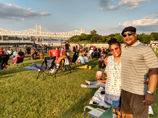 Park «Louisville Waterfront Park (Great Lawn, Harbor Lawn, Festival Plaza)», reviews and photos, 231 Witherspoon St, Louisville, KY 40202, USA