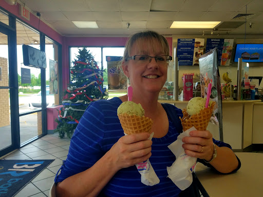 Ice Cream Shop «Baskin-Robbins», reviews and photos, 1597 Gause Blvd Ste G, Slidell, LA 70458, USA