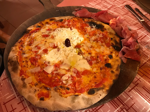 Ristorante Pizzeria Taverna Brenta “da Ivone” in Mira, Città Metropolitana di Venezia