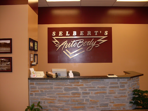 Auto Body Shop «Selberts Autobody», reviews and photos, 410 W 4th St, Eureka, MO 63025, USA