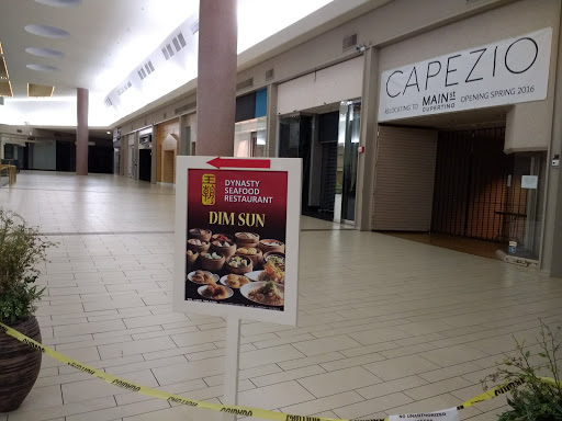 Shopping Mall «Vallco Shopping Mall», reviews and photos, 10123 N Wolfe Rd, Cupertino, CA 95014, USA