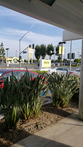 Used Car Dealer «Hertz Car Sales Norwalk», reviews and photos, 11301 Firestone Blvd, Norwalk, CA 90650, USA