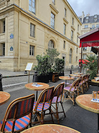 Atmosphère du Restaurant Le Relais de l'Entrecôte à Paris - n°5