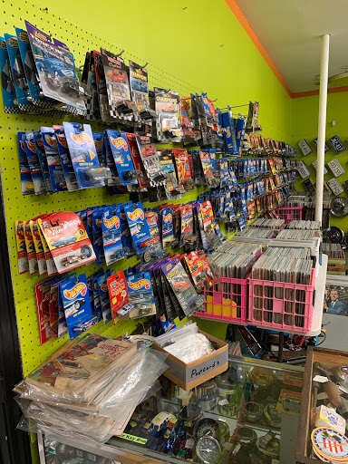 Antique Store «South Louisville Antique & Toy», reviews and photos, 4150 Blue Lick Rd # 8, Louisville, KY 40229, USA