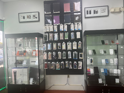 Electronics Repair Shop «Cell Phones Universe», reviews and photos, 1325 SW 107th Ave Ste b, Miami, FL 33174, USA