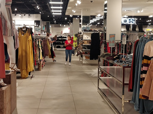 Shopping Mall «The Shoppes at Buckland Hills», reviews and photos, 194 Buckland Hills Dr, Manchester, CT 06042, USA