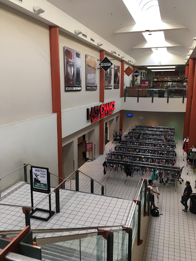 Department Store «Last Chance Clearance Store», reviews and photos, 1919 E Camelback Rd, Phoenix, AZ 85016, USA