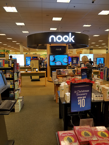 Barnes & Noble image